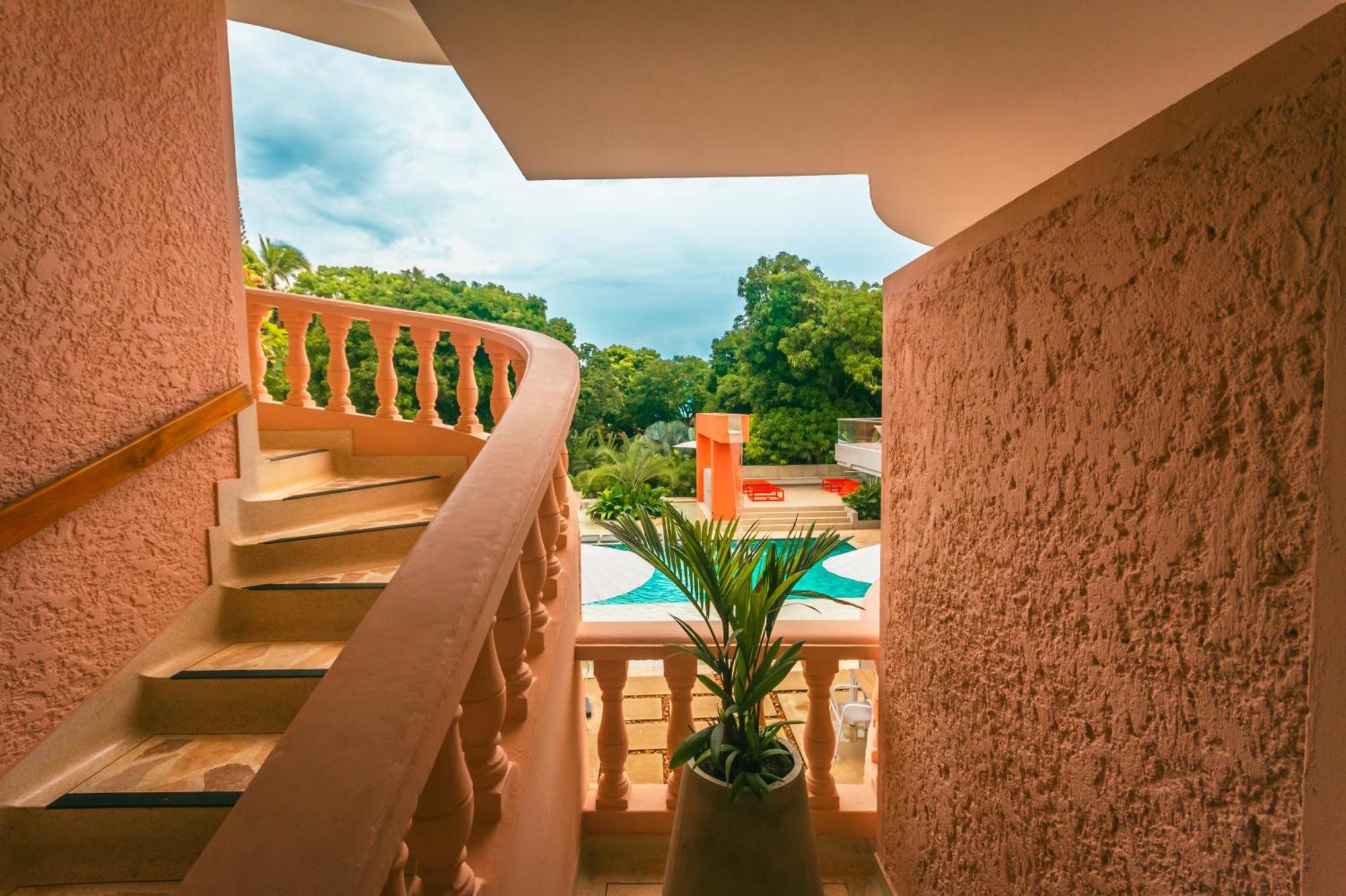 סופטרן Del Tropico Hotel מראה חיצוני תמונה